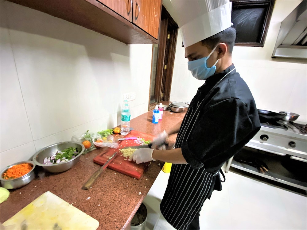 Tavisha Villa Gurgaon 25/40