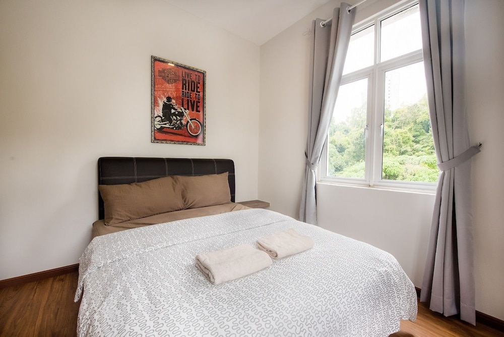 New Corner Shamrock Beach Villas Seaview 9/58