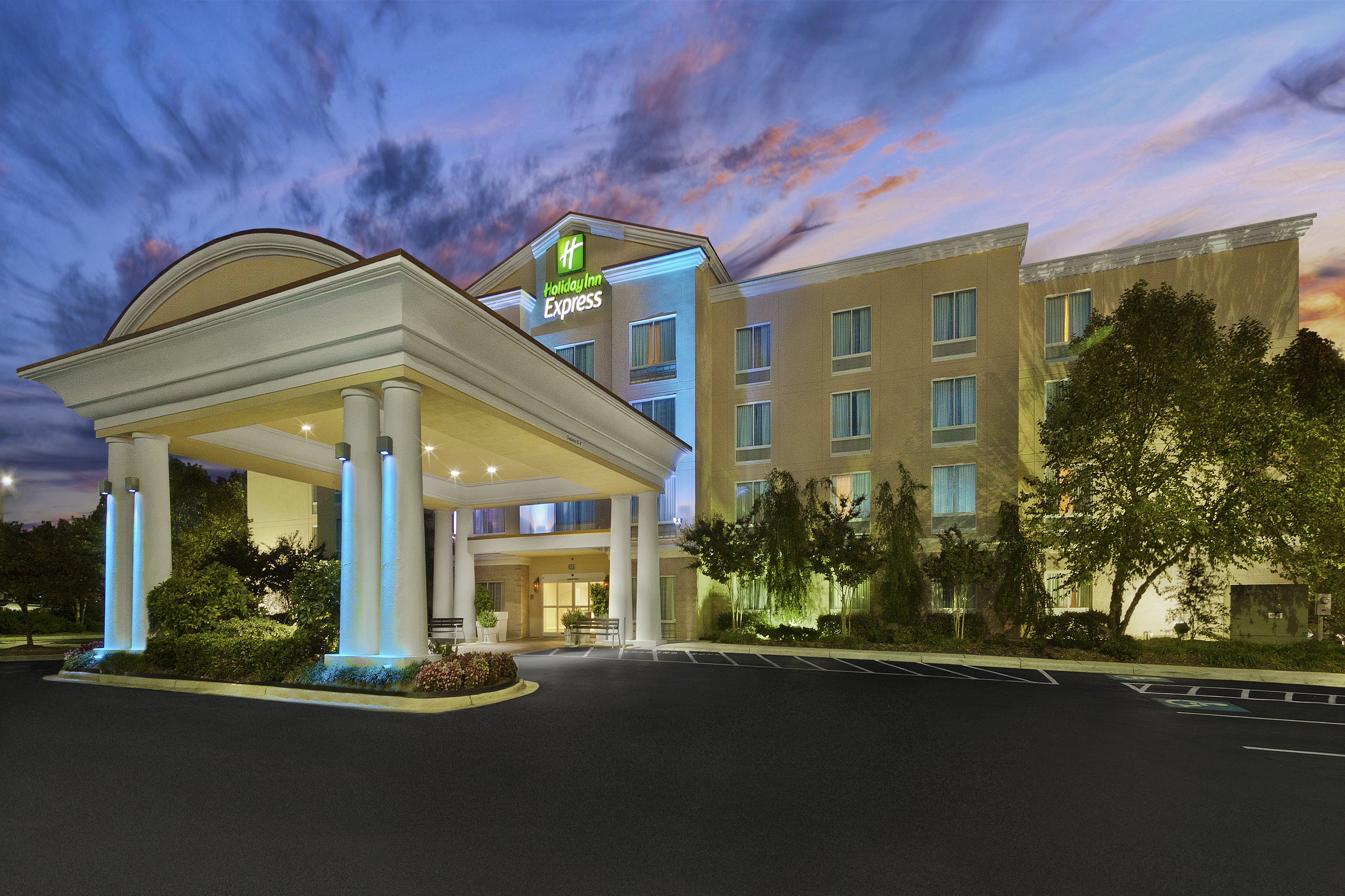 Holiday Inn Express Hotel Suites Concord 4/57
