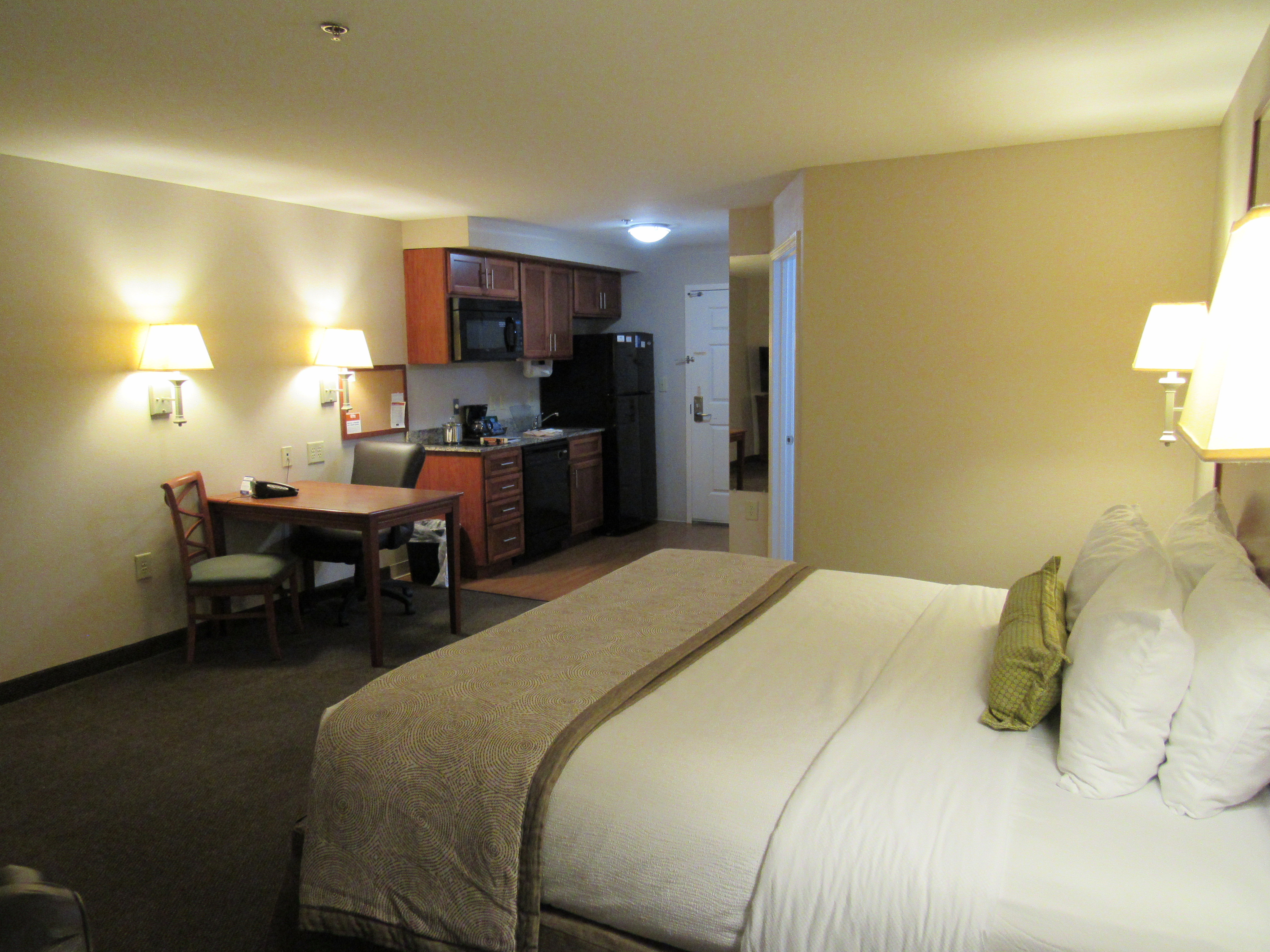 Candlewood Suites Murfreesboro 27/58