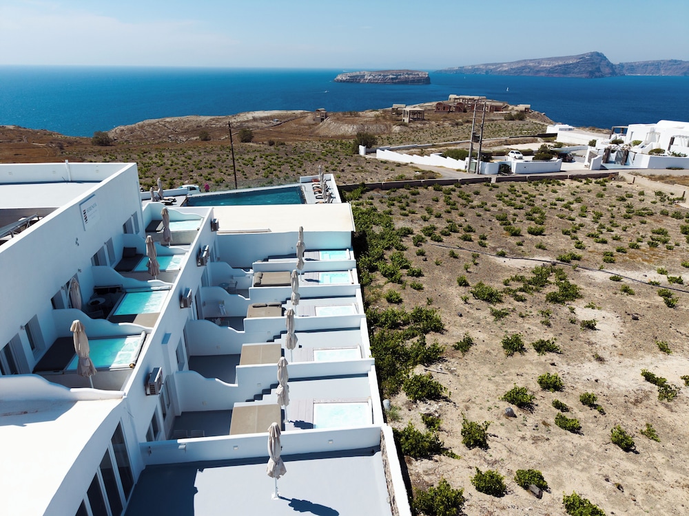 Serenita Luxury Suites 4/71