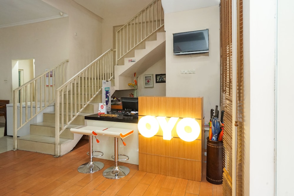 Oyo 450 Semampir Residence 26/64