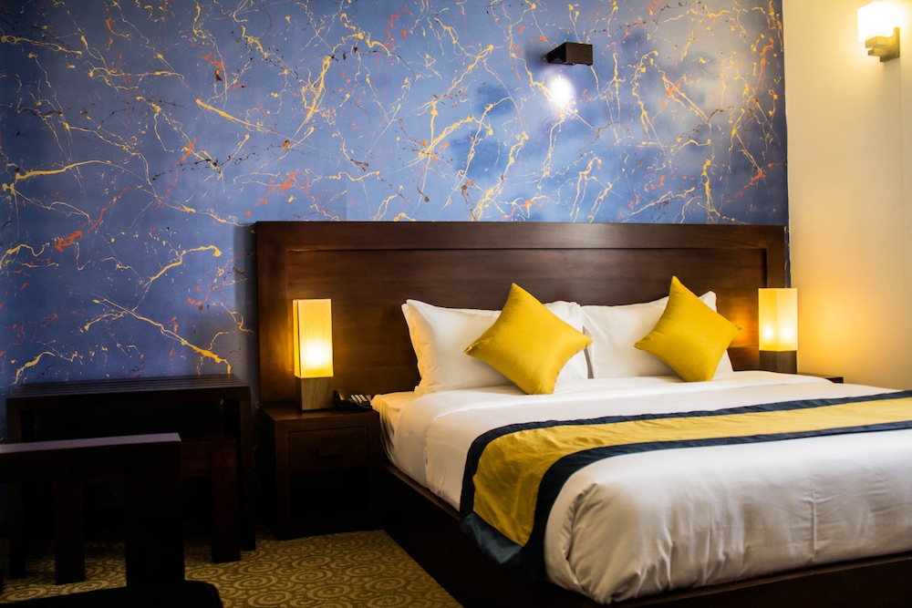 Ceylon City Hotel Colombo 12/39