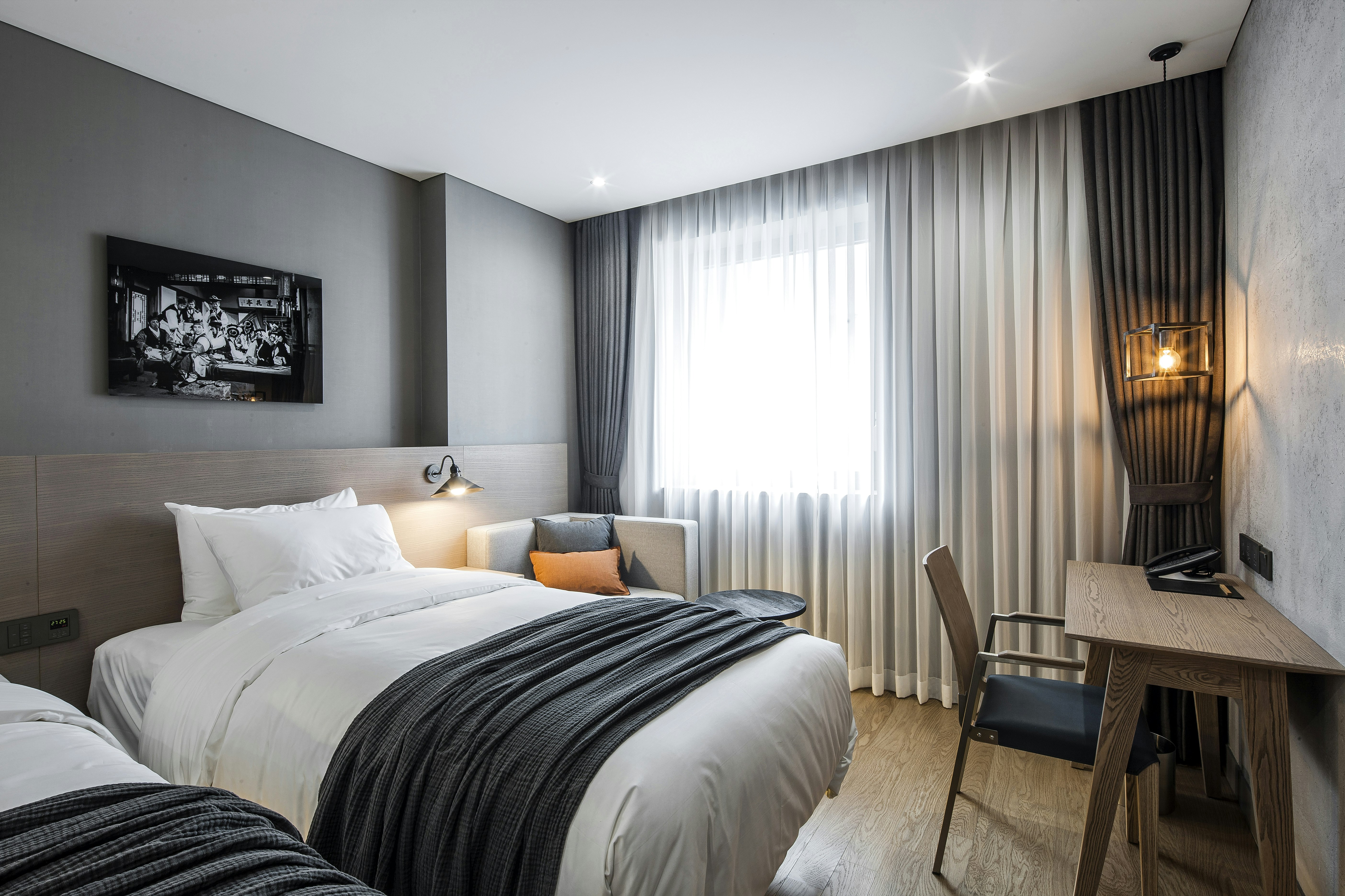 غرفة ديلوكس بسريرين منفصلين، HOTEL 28 MYEONGDONG 2/4