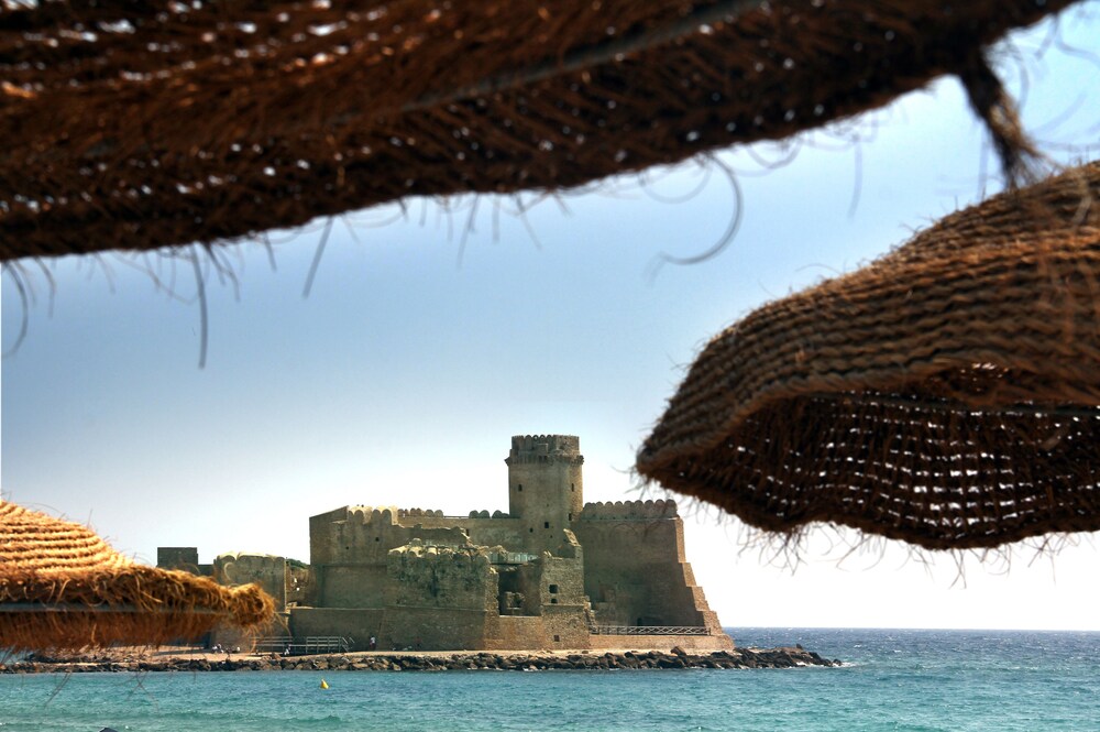 BAIA DEGLI DEI 44/50