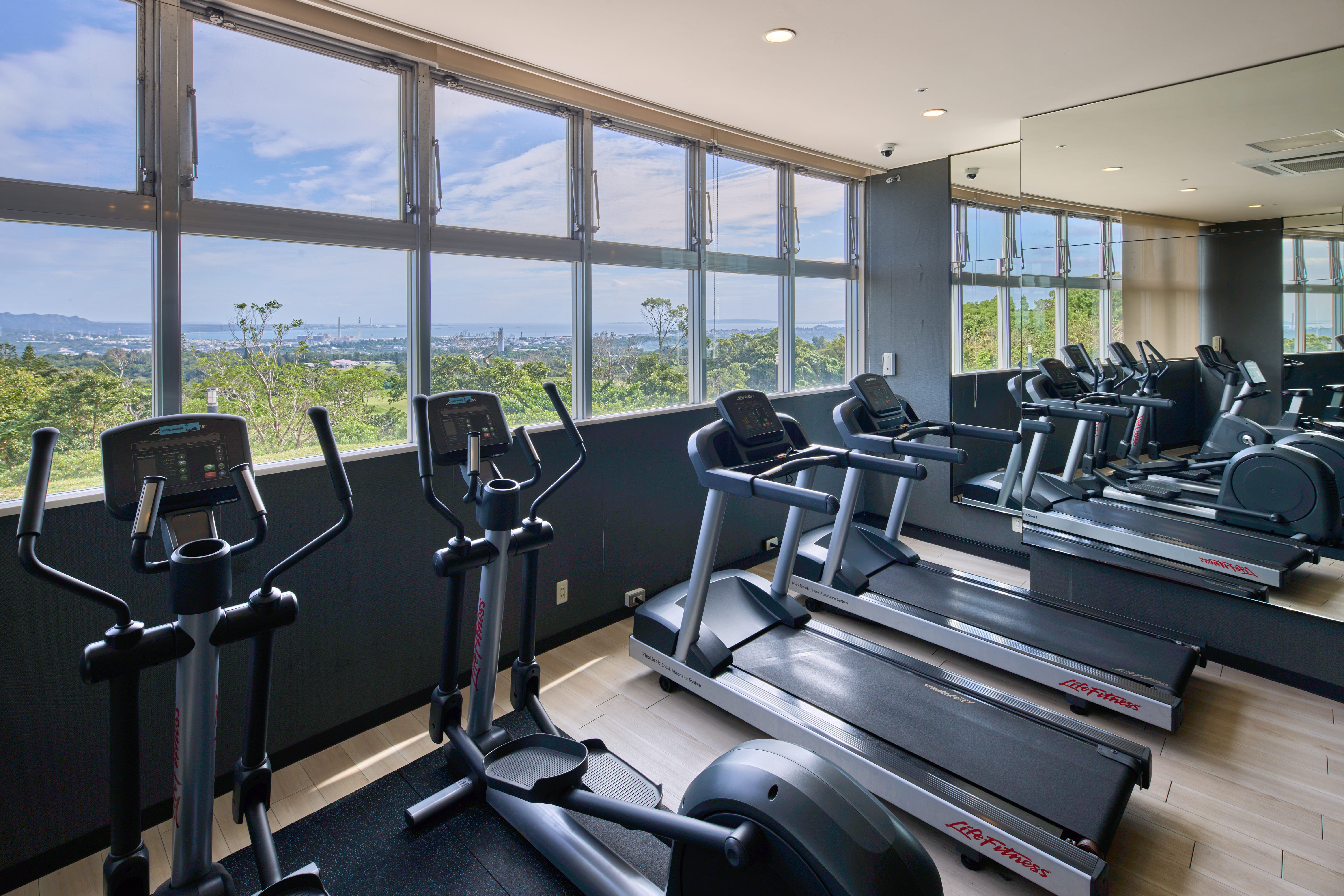 ANA Crowne Plaza Resort Okinawa Uruma Hills by IHG 26/50