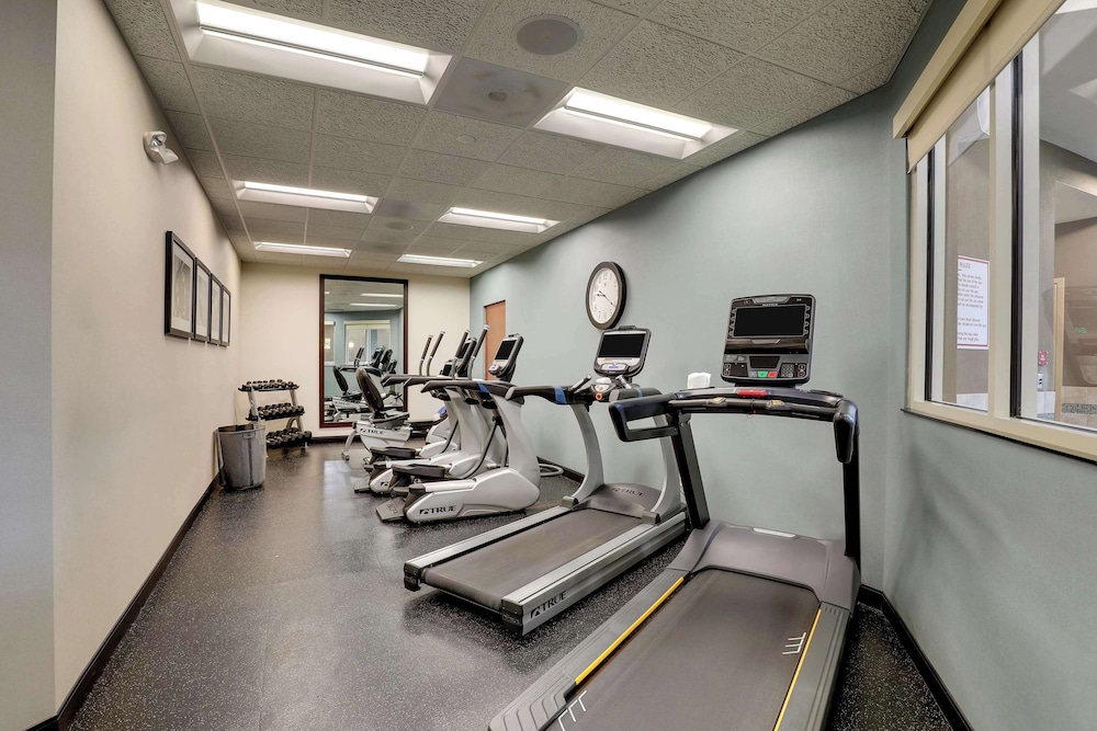 Drury Inn And Suites Grand Rapids 54/77