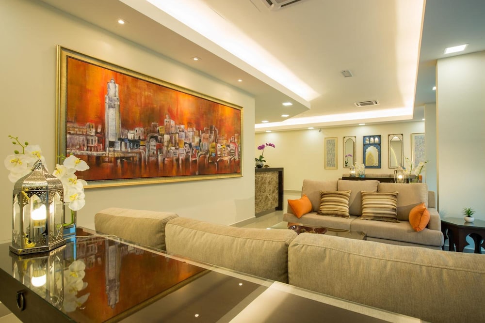Humaira Hotel 37/41
