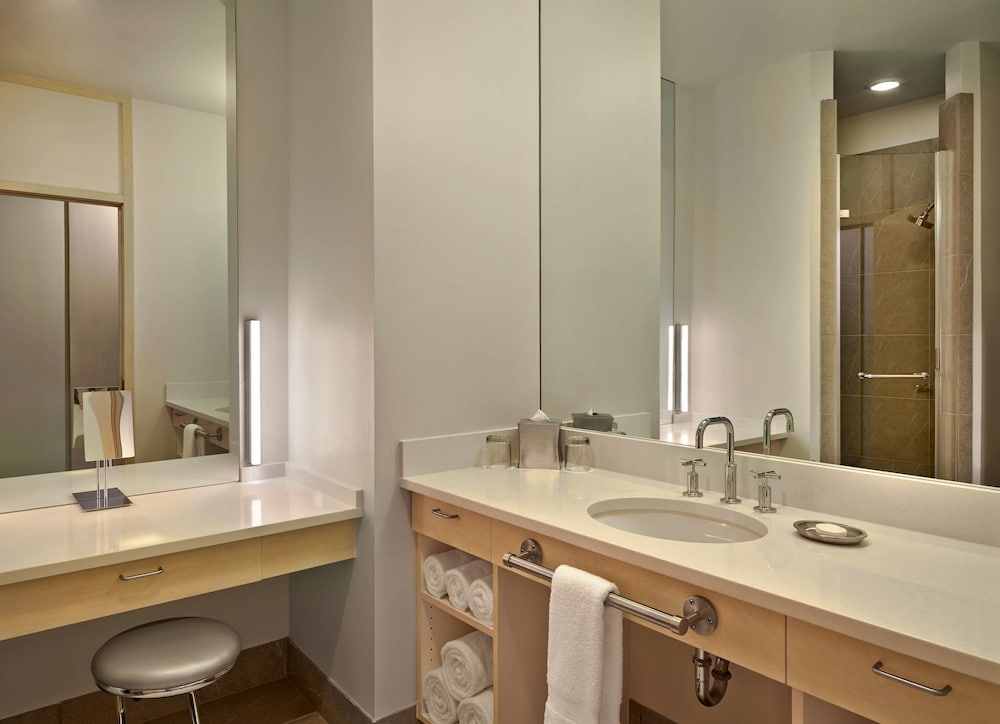 Aspen Meadows Resort 13/68