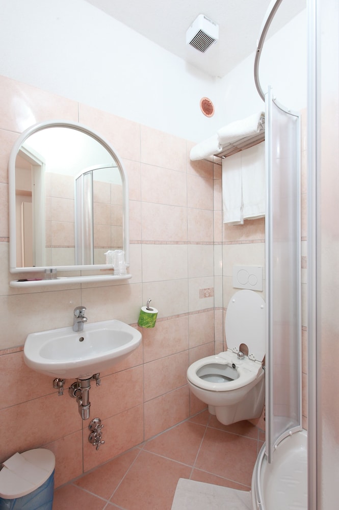Albergo Al Carugio 49/50