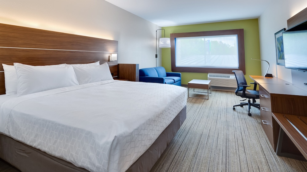 Holiday Inn Express Suites Latta 17/59