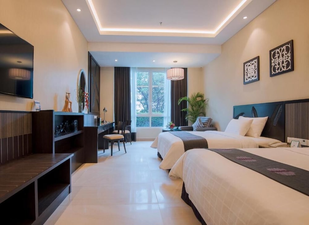 Bangi Resort Hotel 23/71