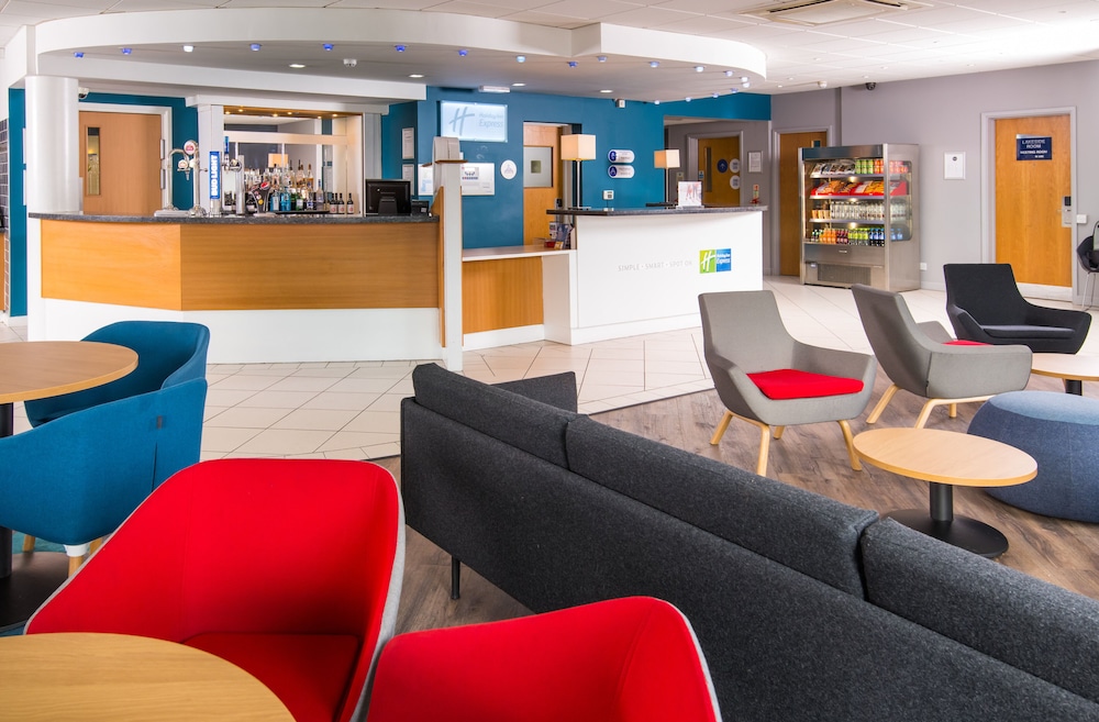 Holiday Inn Express Manchester East 21/44