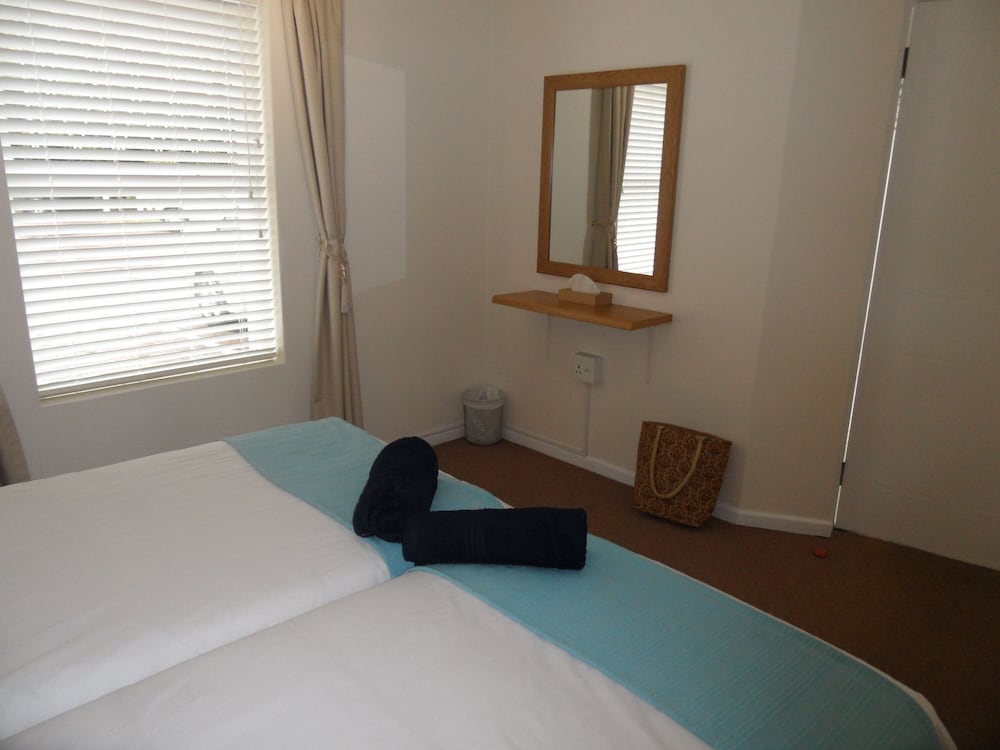 Bayside Lodge 16/47