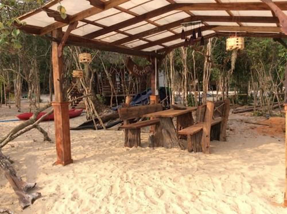 Palm Beach Bungalow Resort 55/66