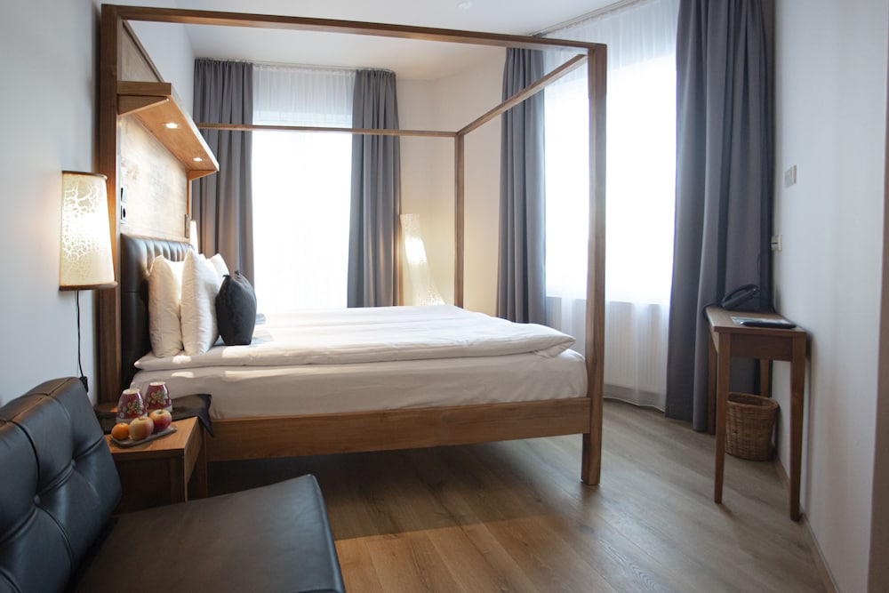 HOTEL VON 31/56