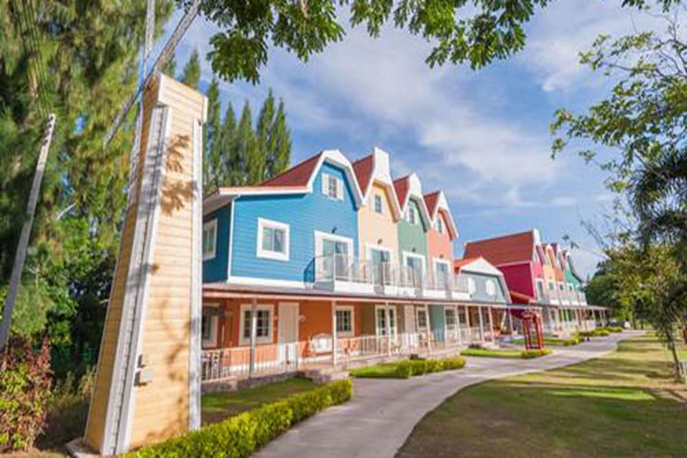 Belmont Village 15/64