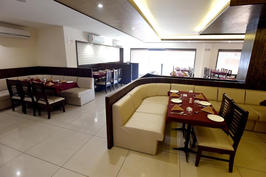 Hotel Sach Regency 13/18