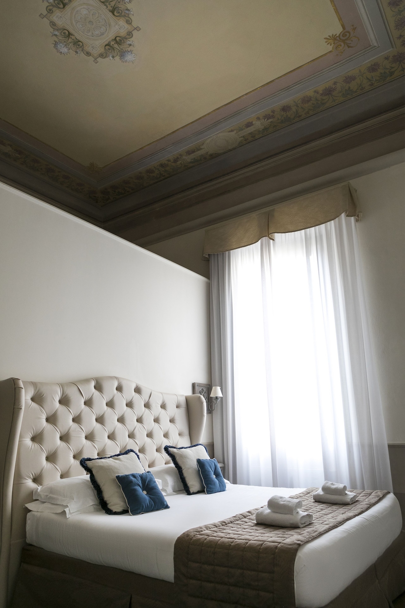 Tower, Superior, King Bed، Palazzo Lorenzo Hotel Boutique 5/10