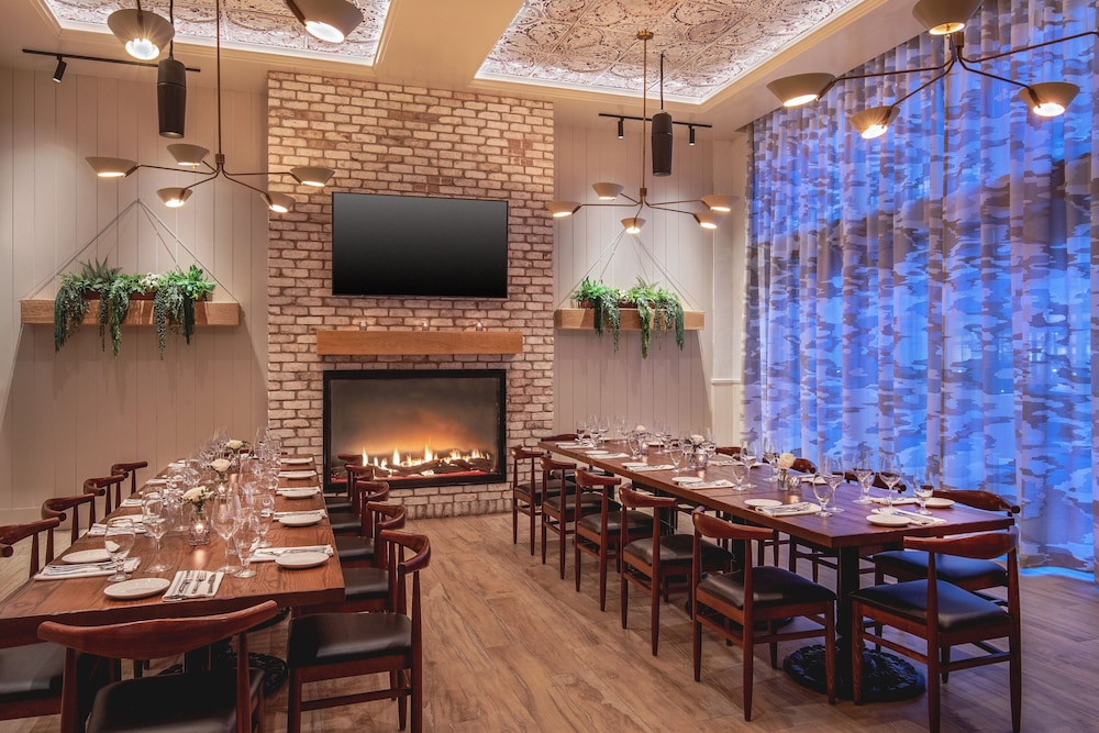 The Artisan at Tuscan Village, Salem, a Tribute Portfolio Hotel 40/50