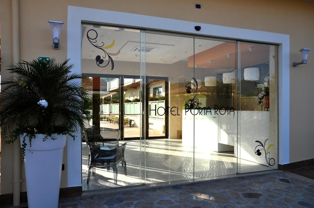 Hotel Porta Rosa 29/42