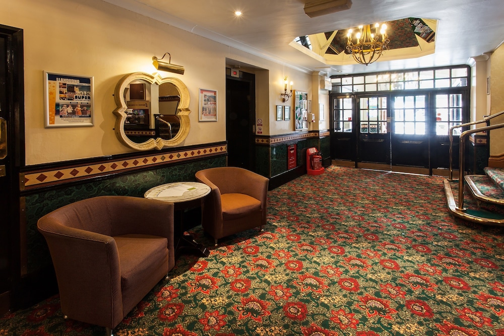 Scarisbrick Hotel Southport 45/63