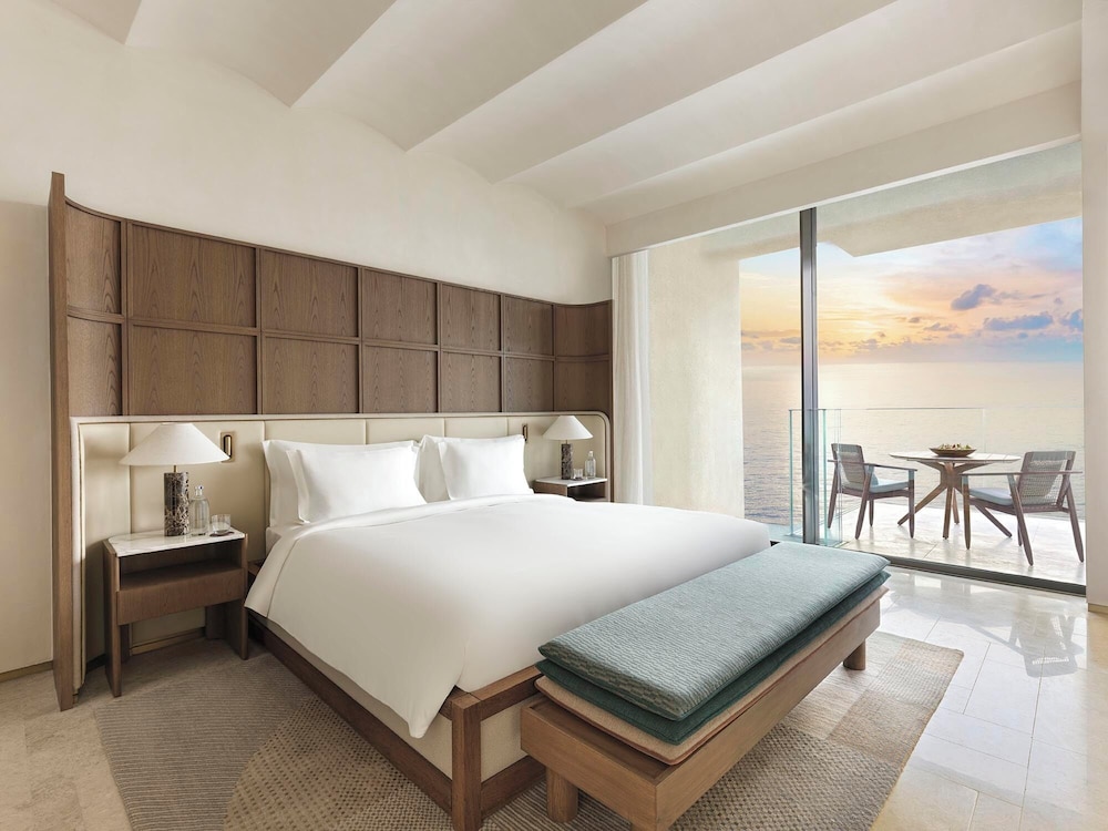 Breeze, Suite, King Bed, Sea View, Sofa