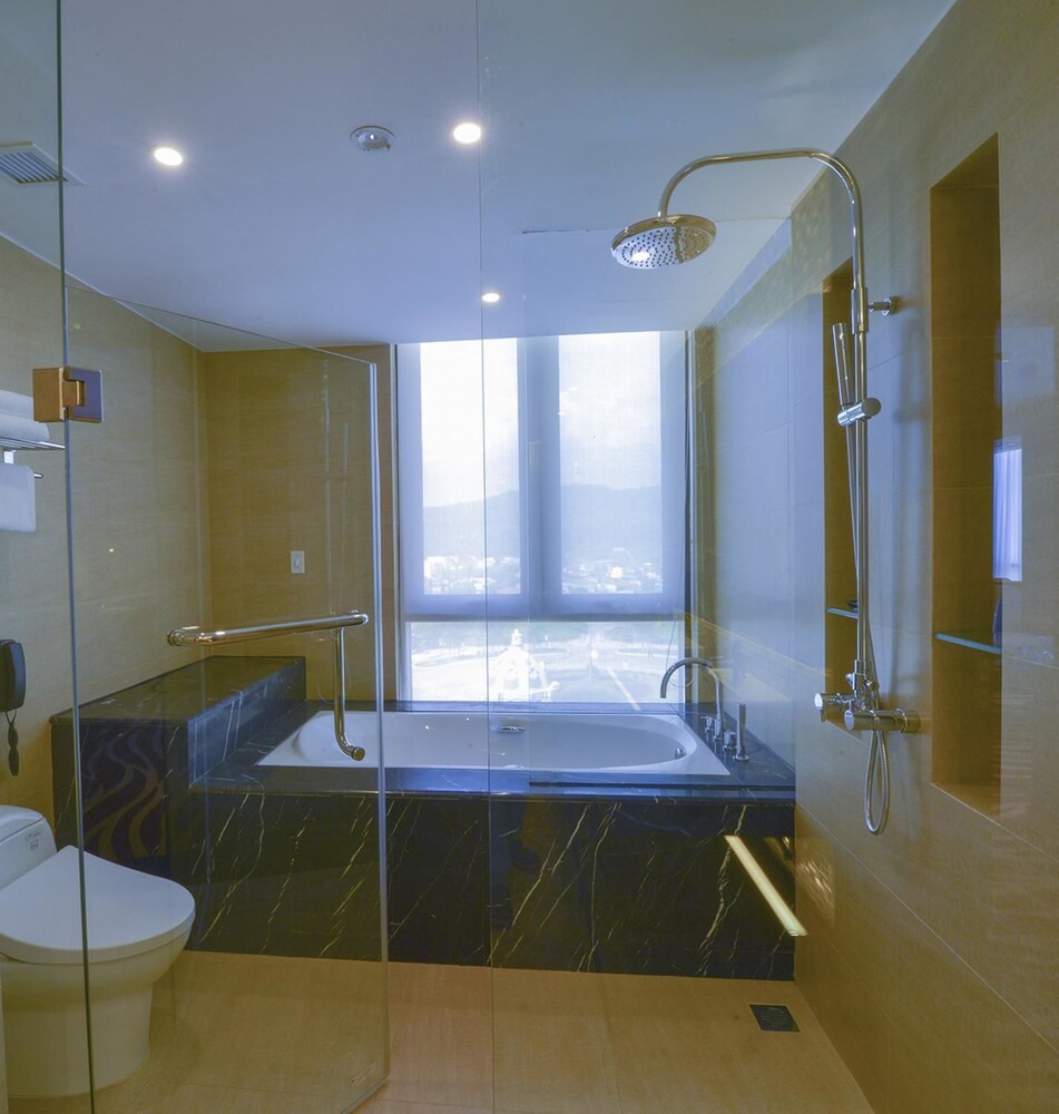 Aristo International Hotel 20/53