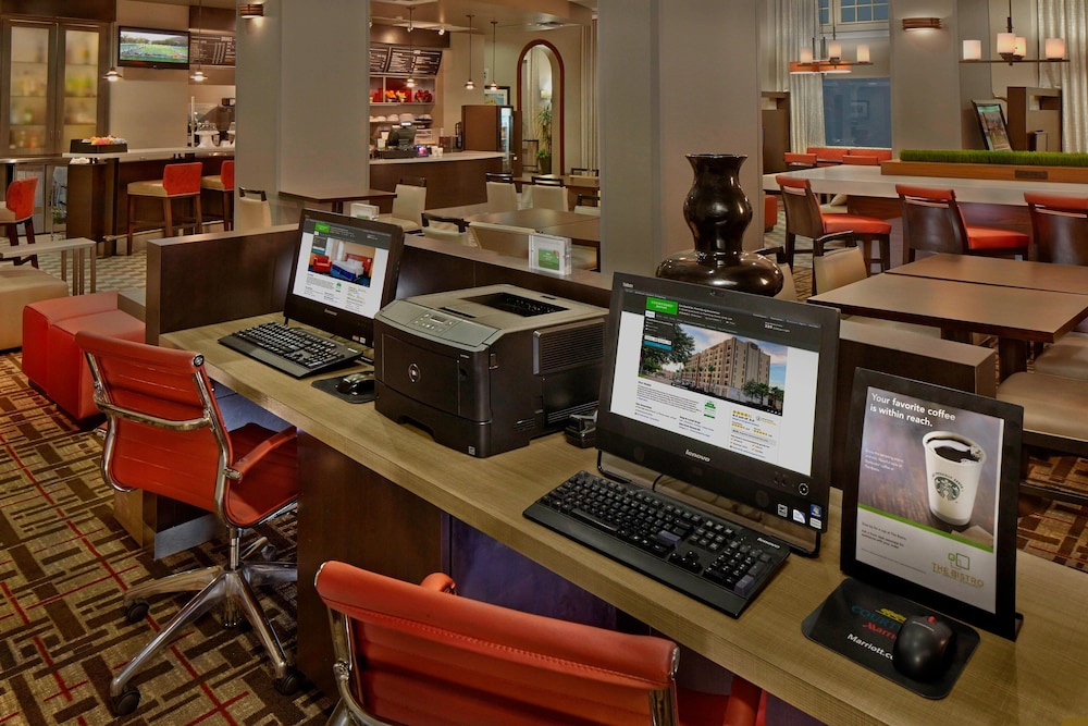 Courtyard by Marriott St. Petersburg Downtown 6/64