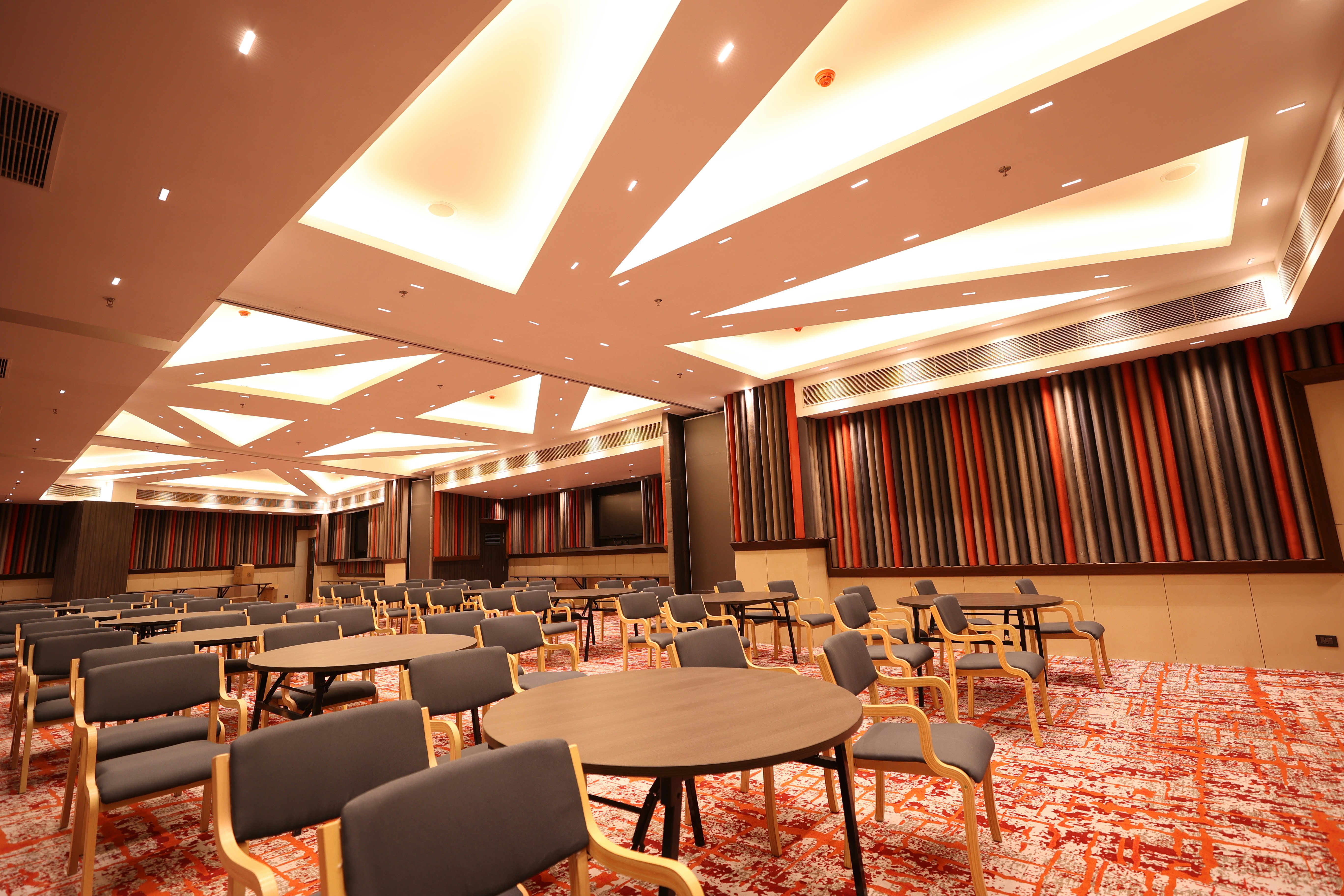 Holiday Inn Express and Suites Jaipur Gopalpura 20/43