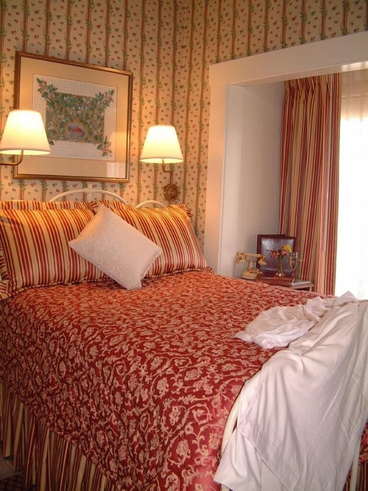 The Mendocino Hotel and Garden Suites 9/47