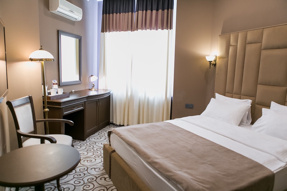 Kazakhstan Hotel 29/87