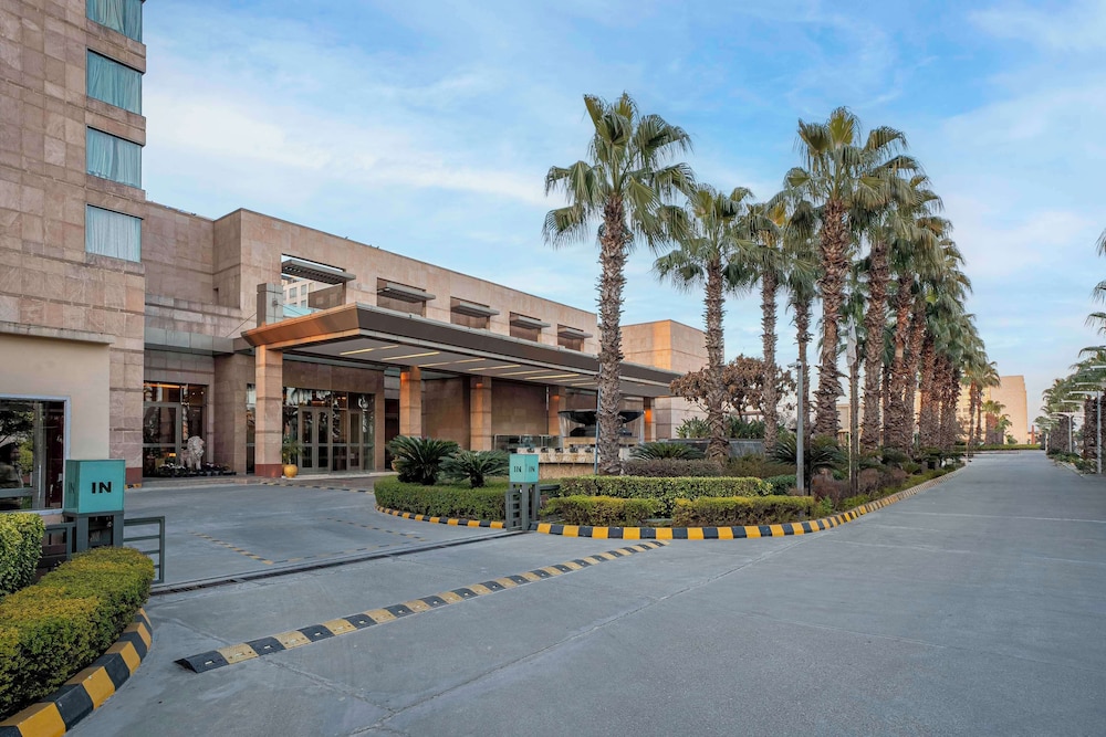 Radisson Blu Hotel Amritsar 65/70