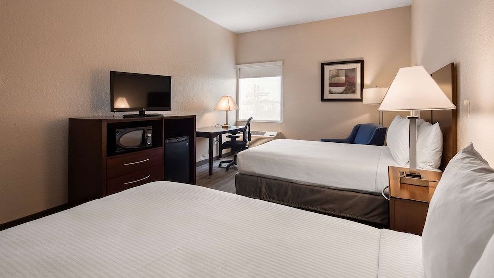 Best Western Tampa 10/34