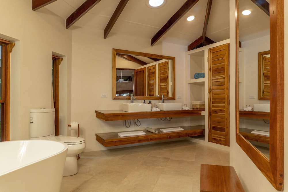 Bungalow, King Bed, Beach Front, Sofa