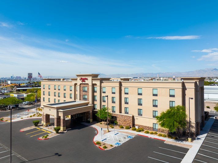 Hampton Inn Las Vegas North Speedway 4/44