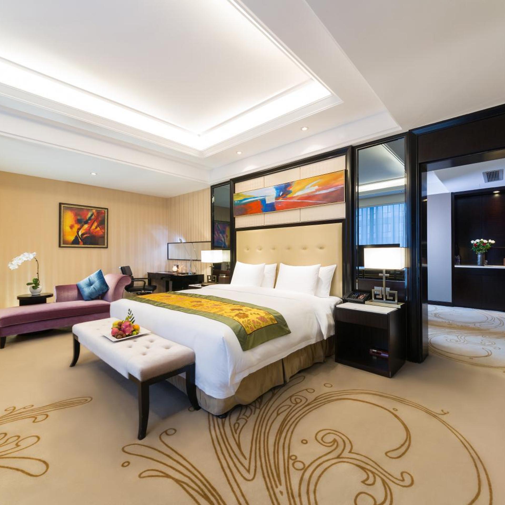 Chengdu Dading Century Hotel 7/55