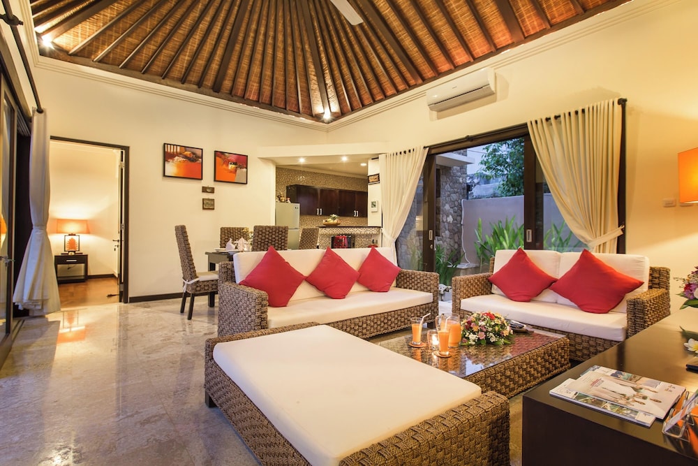 The Reika Villa 53/69
