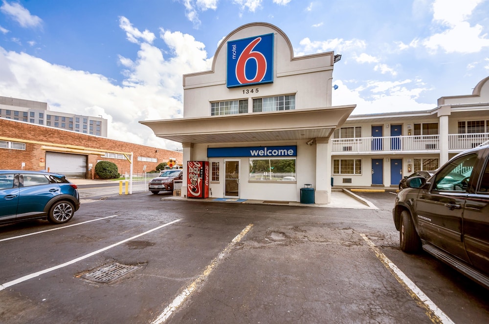 Motel6 Washington, DC - Convention Center photo1