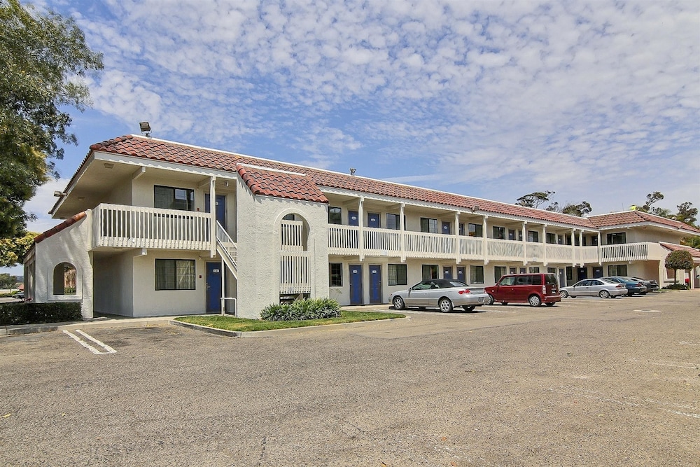 Motel6 Lompoc, CA in LOMPOC - CA