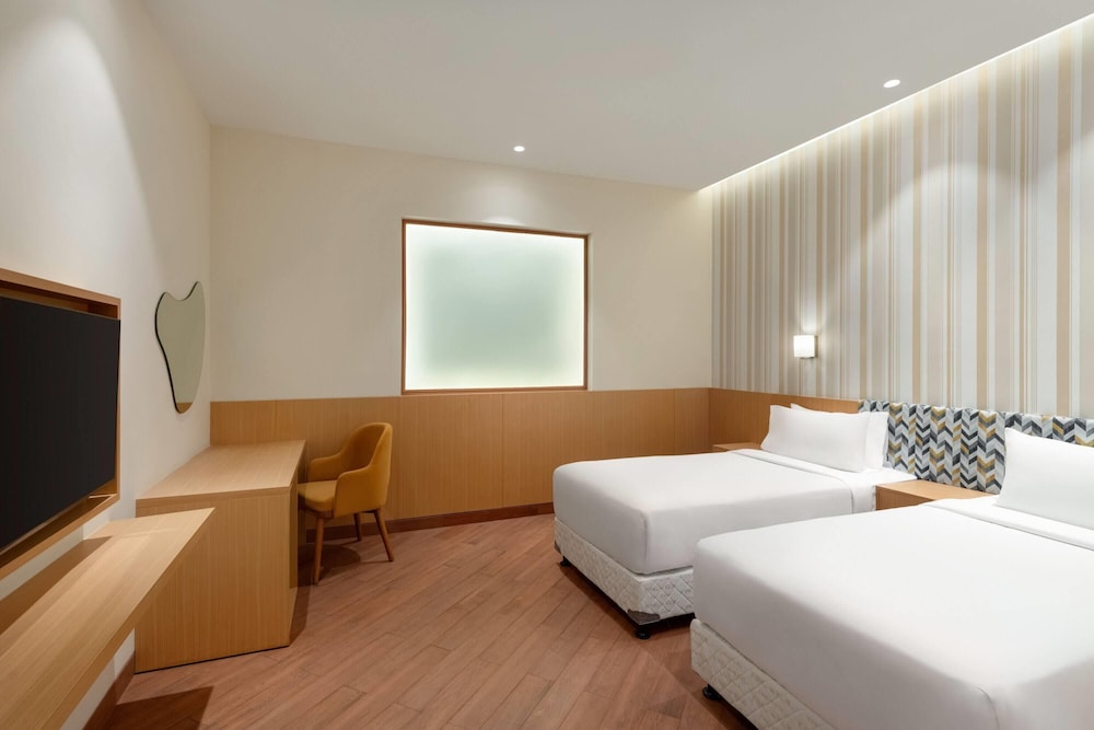 Ramada Encore by Wyndham Lucknow Airport 25/48