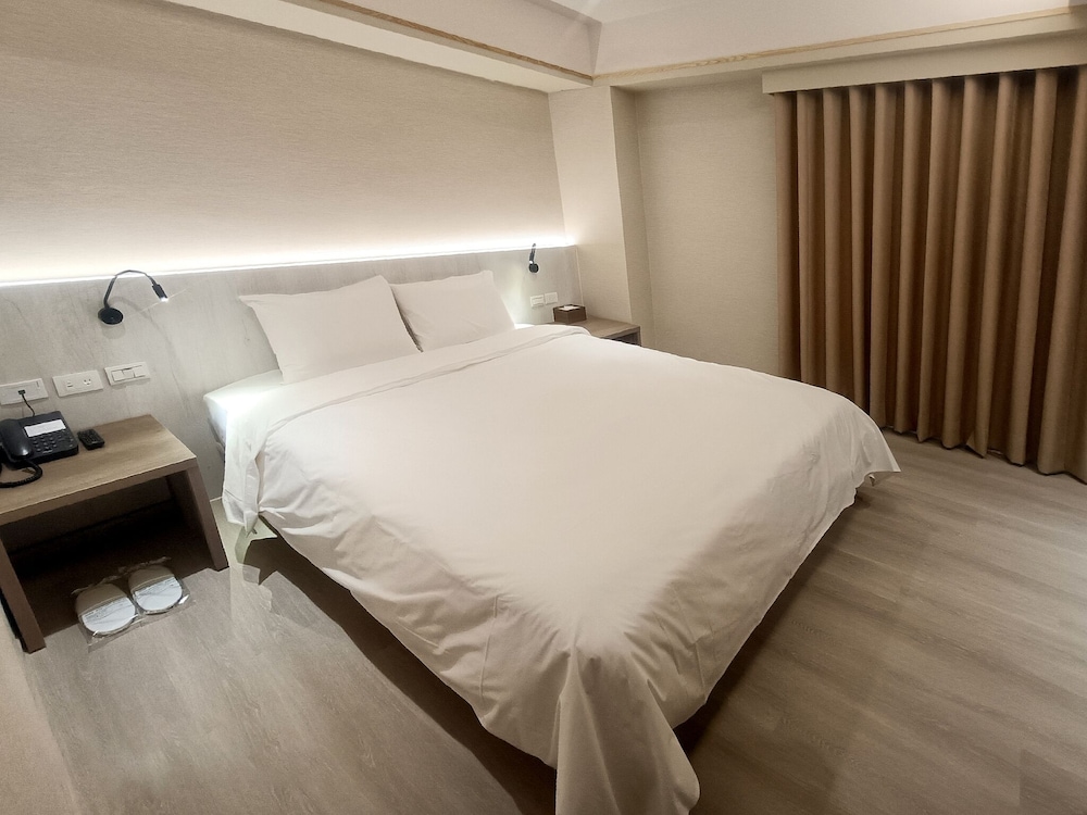 Jing Jing Holiday Hotel 18/46