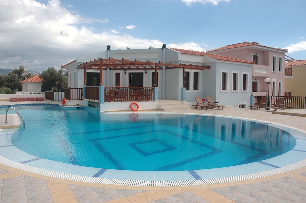 Kyma Hotel 7/67