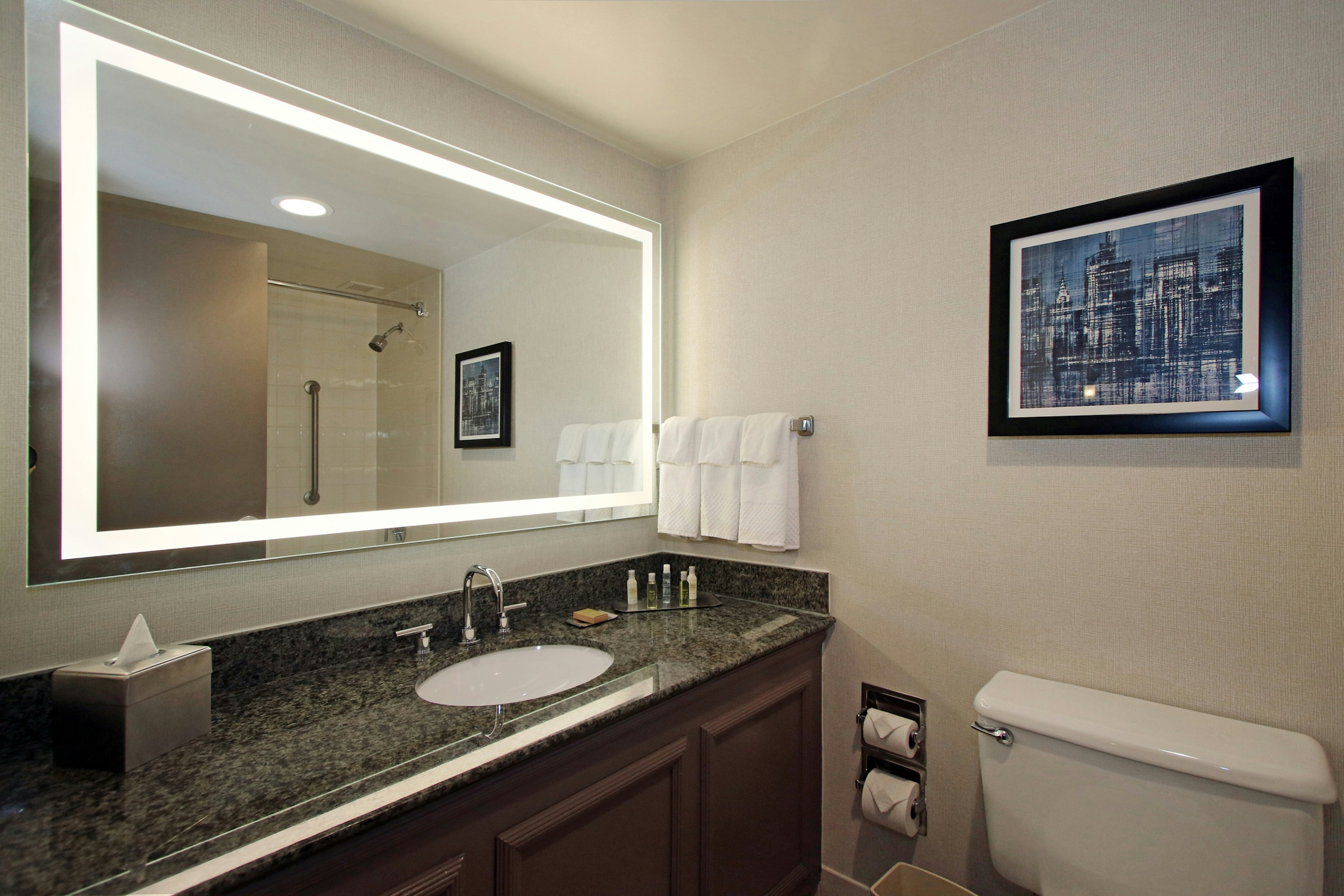 Suite, Parlor
