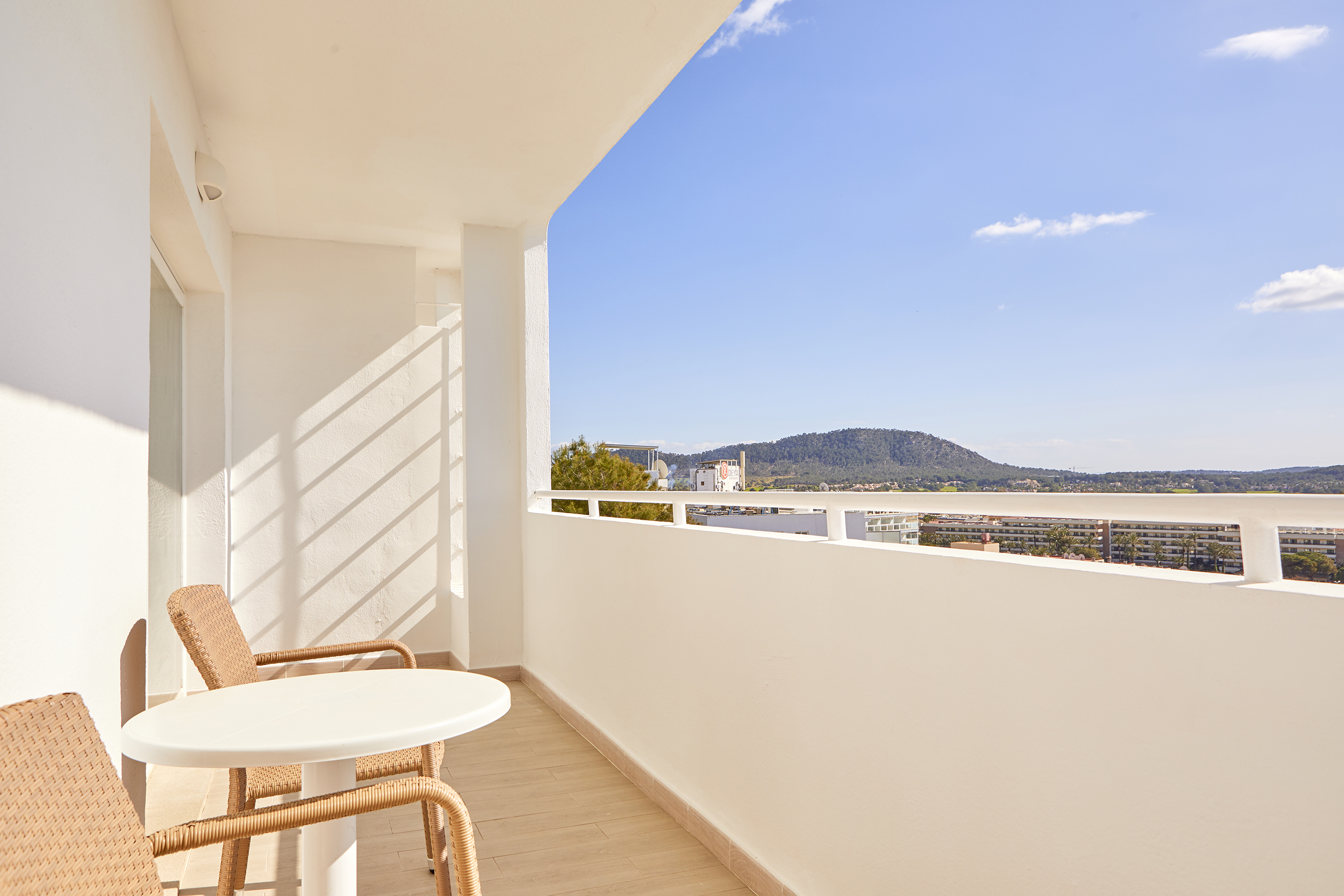 Sun Beach Apartments 47/51