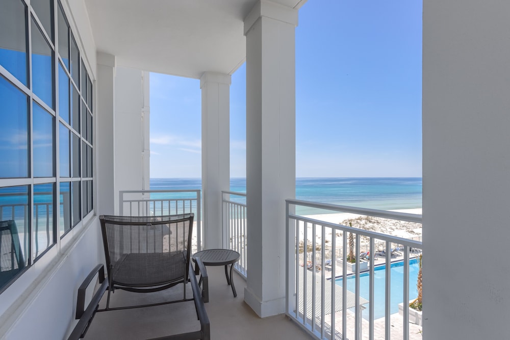 The Pensacola Beach Resort 20/74
