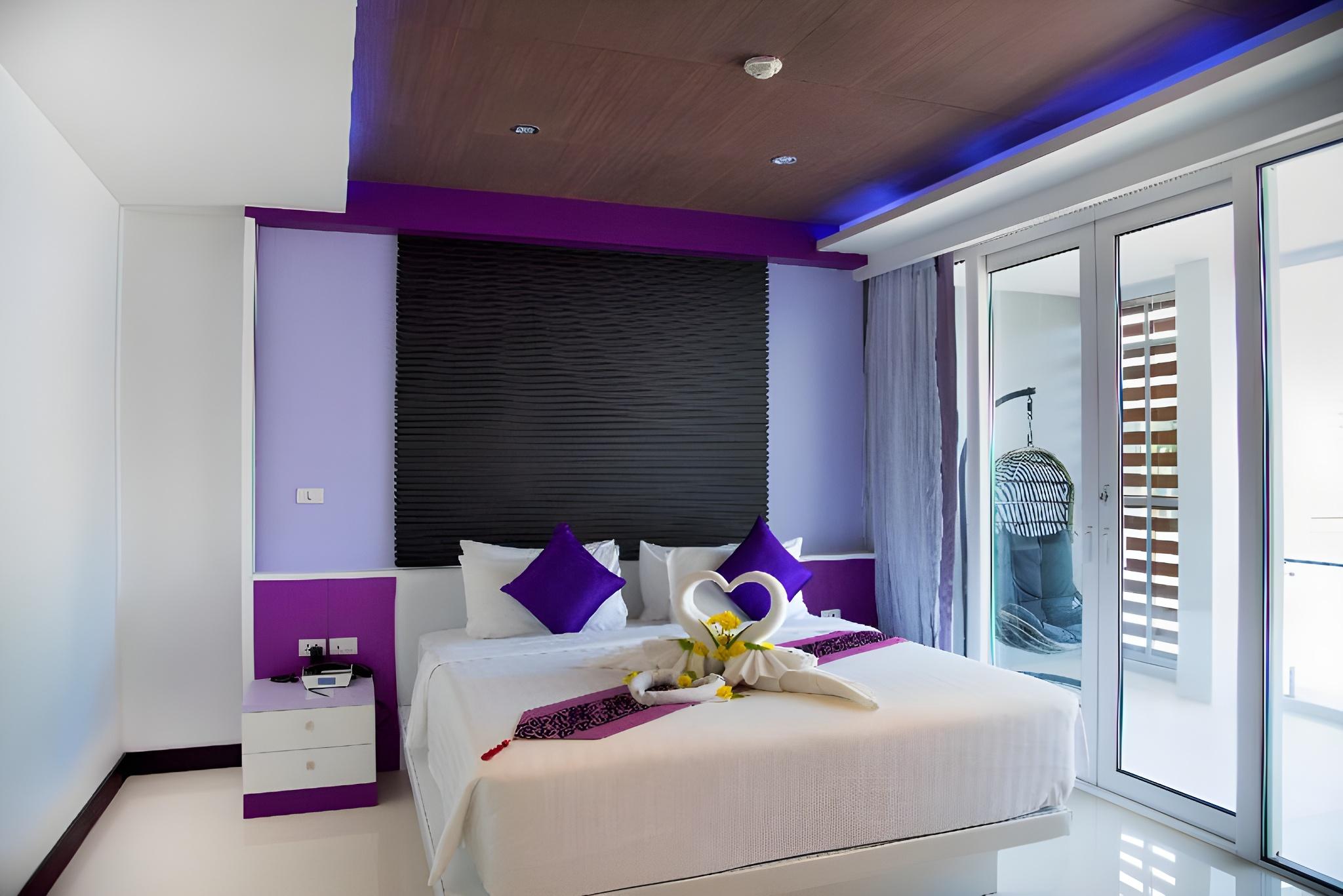 Standard, King Bed, No Balcony