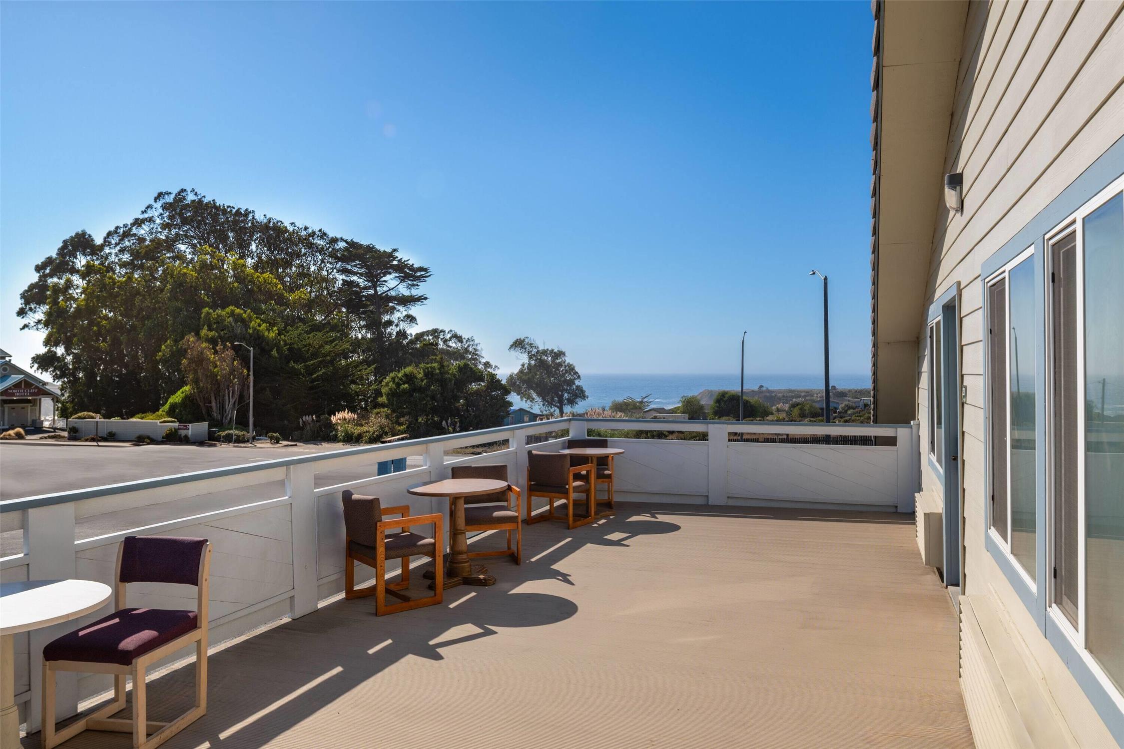 Super 8 by Wyndham Fort Bragg 34/35