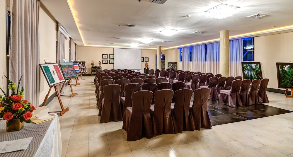 Studio Hotel Boutique 68/75