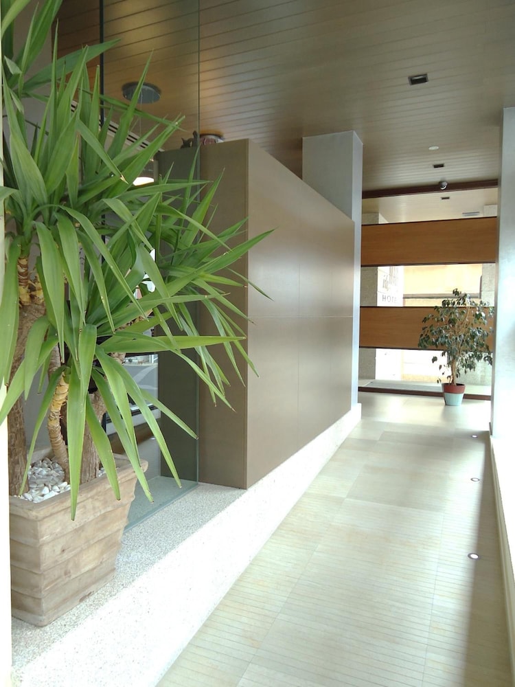 Isla Nova Hotel 7/56